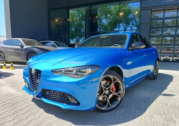 samochody osobowe Alfa Romeo Giulia cena 234900 przebieg: 1, rok produkcji 2024 z Gdynia